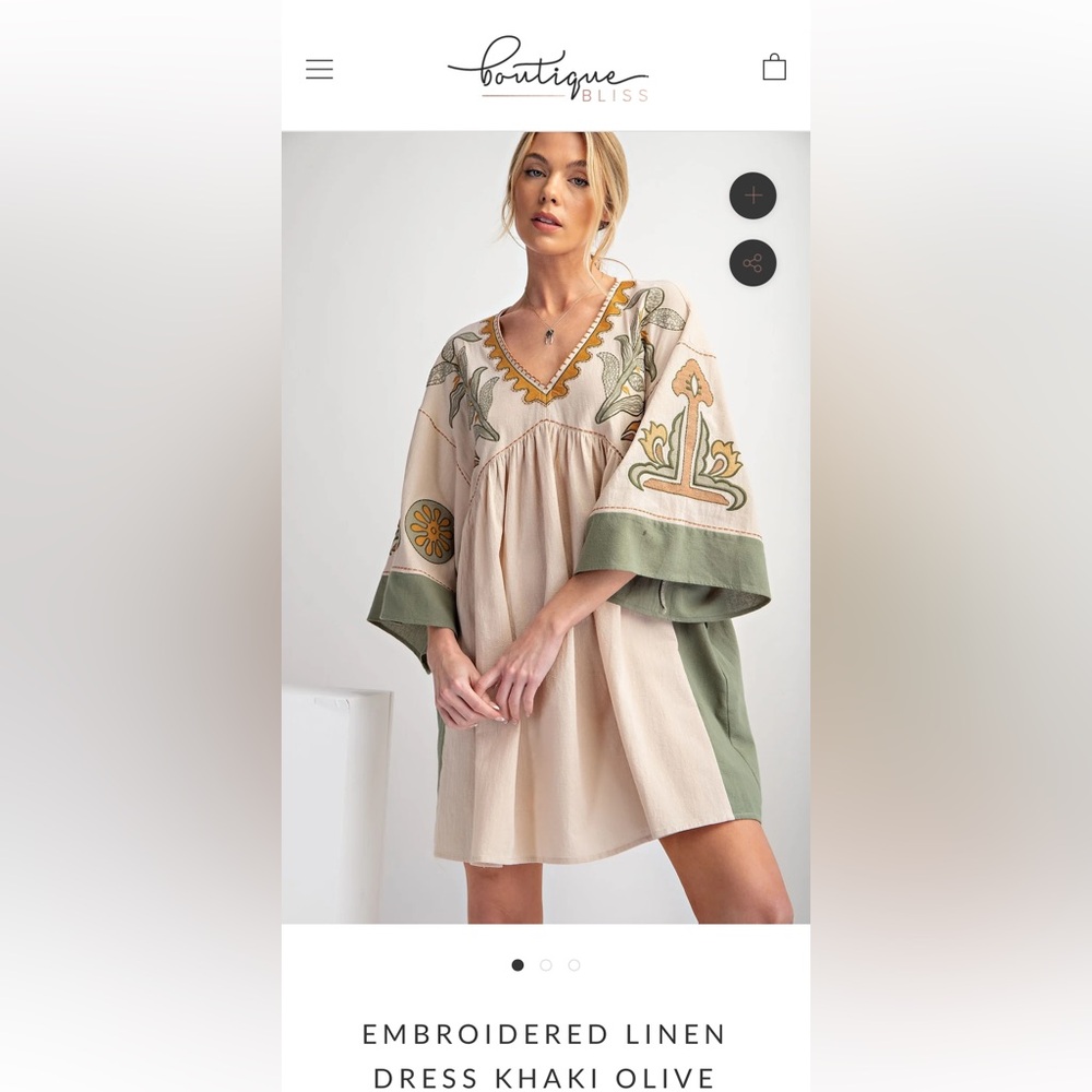 Easel Cream and Green Embroidered Tunic